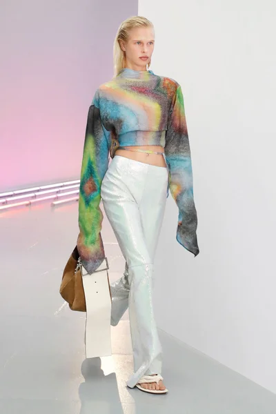 Look 33